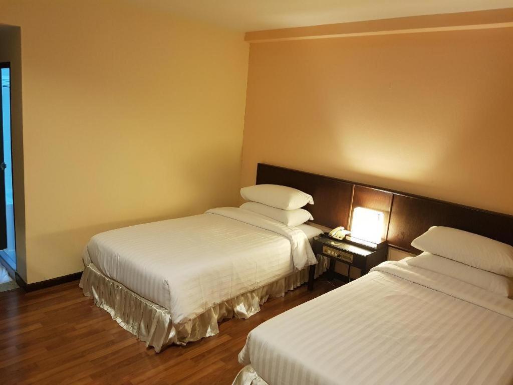 Dusit Hotel Sakon Nakhon Exterior photo