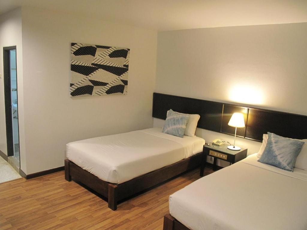 Dusit Hotel Sakon Nakhon Exterior photo
