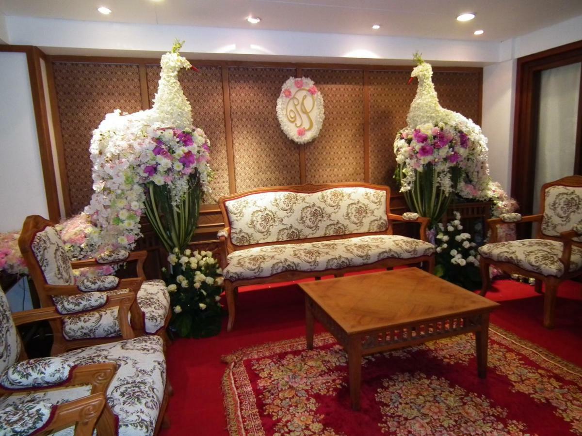 Dusit Hotel Sakon Nakhon Exterior photo